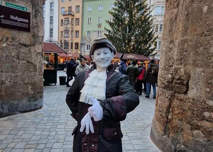 Historical Goldenes Dachl *